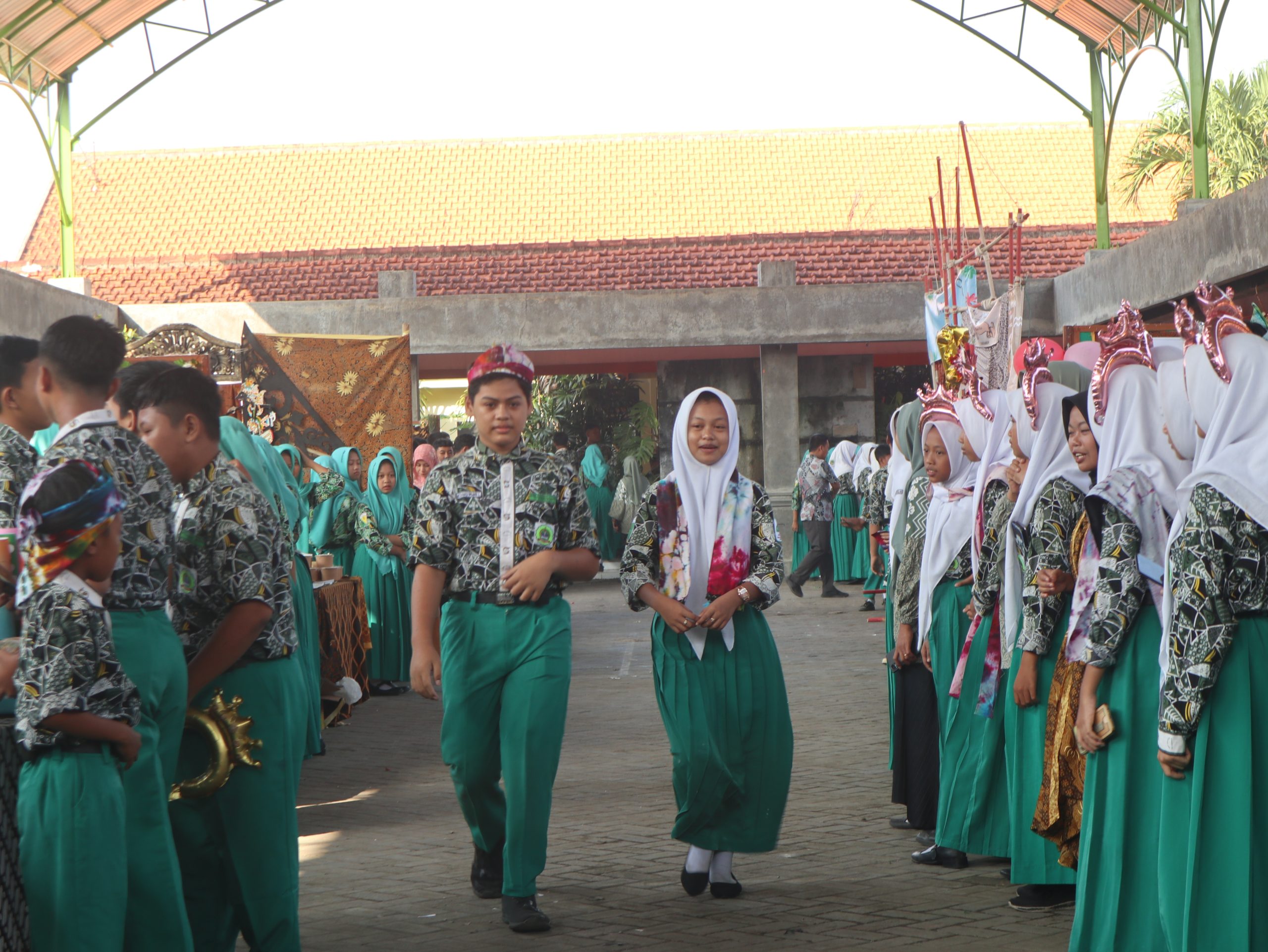 FASHION SHOW BATIK SHIBORI