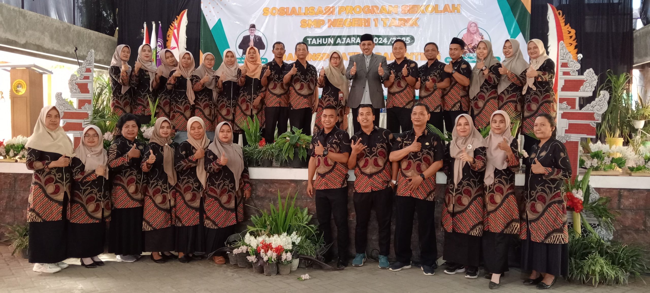 SEMINAR PARENTING SMPN 1 TARIK